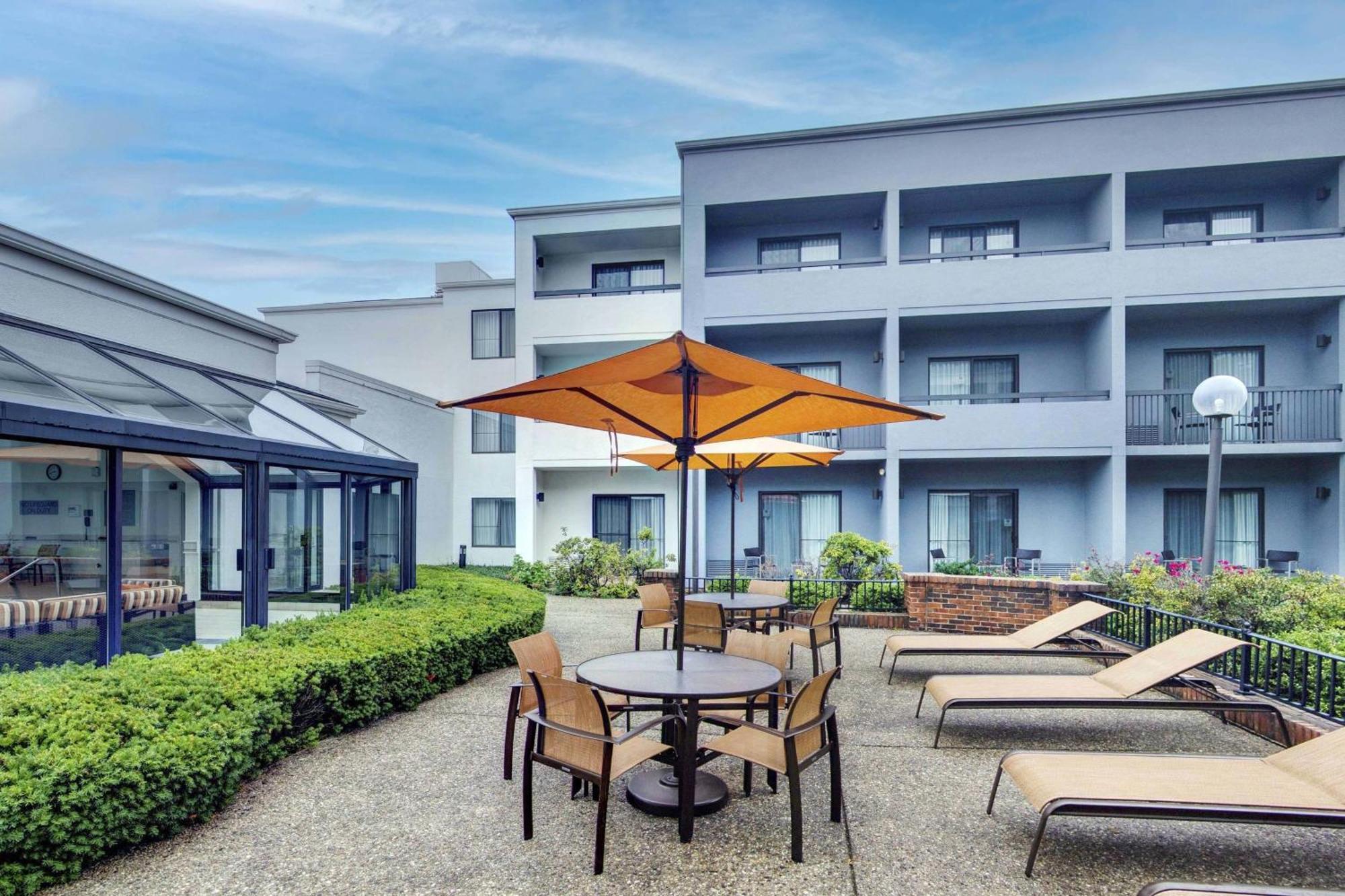 Hotel Courtyard Chicago Glenview/Northbrook Esterno foto